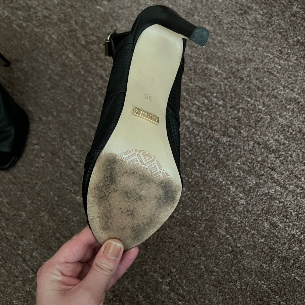 Shoes - Picture 3 of 10